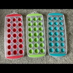 ⭐️2/$15 Push Pop Round Mini Ice Cube Trays 3 Pack Red Blue Green Silicone Molds